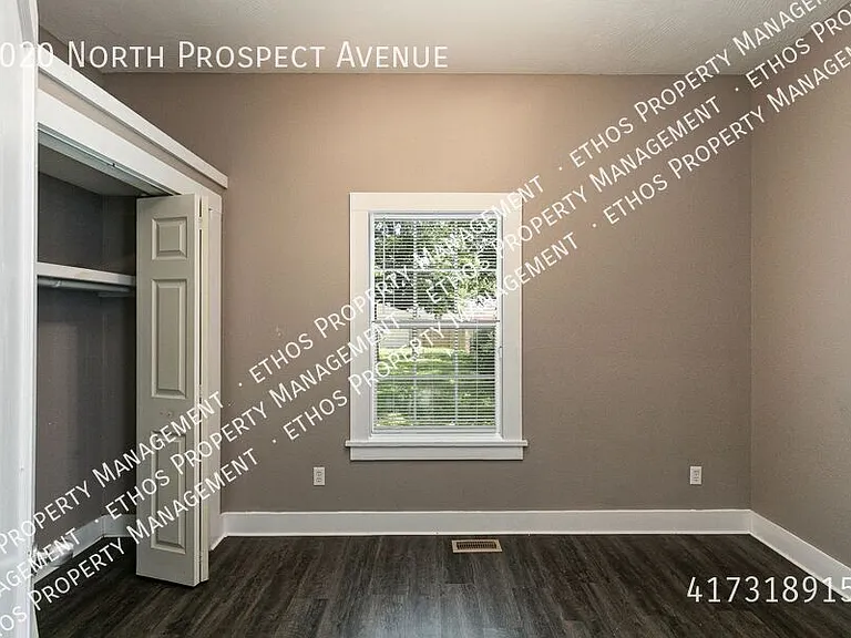 2020 N Prospect Ave — Photo 8