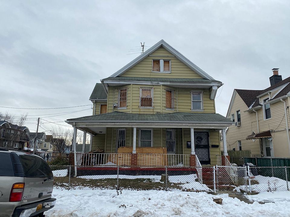 1st image of 13728 97th Ave