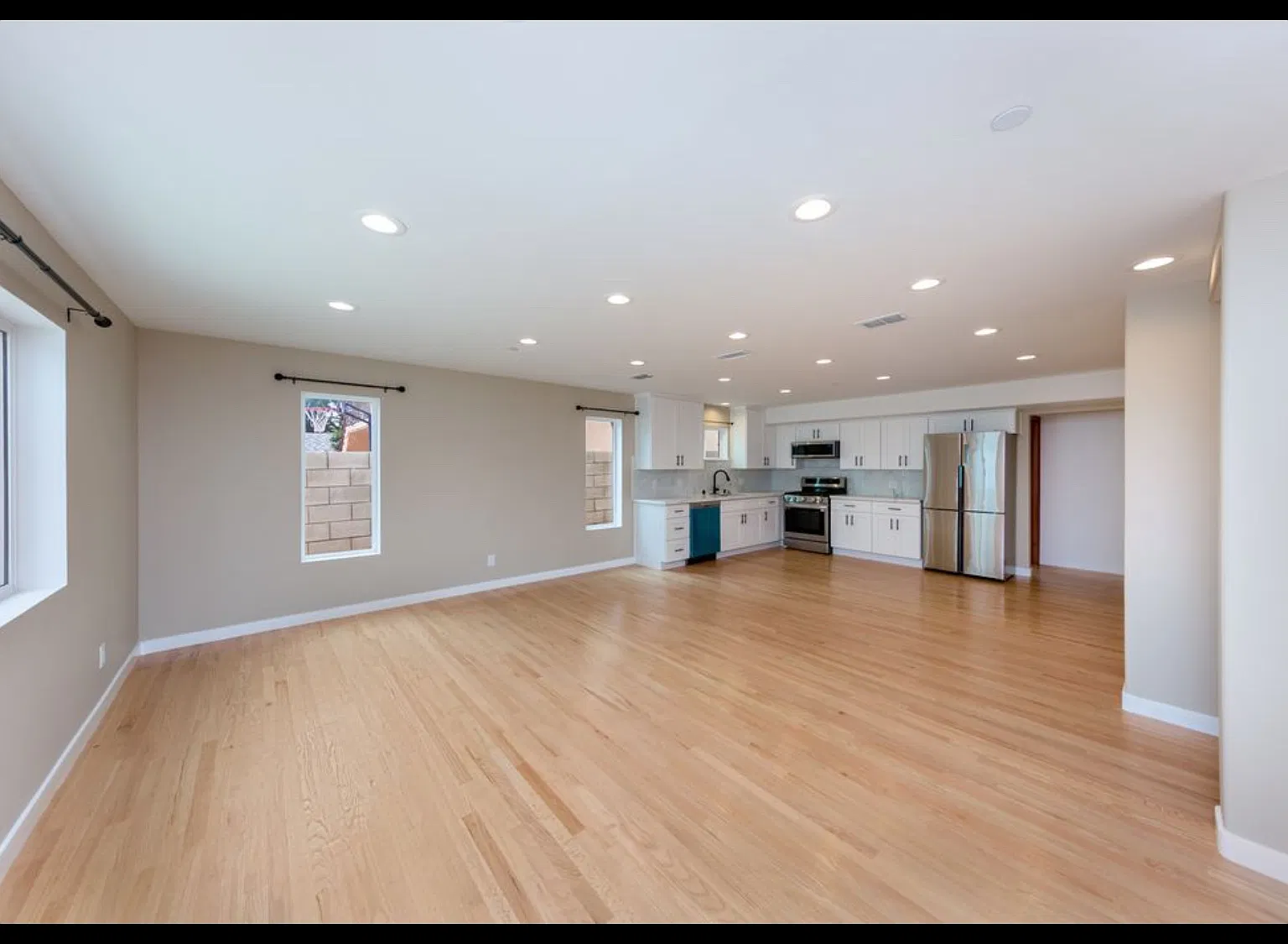 3 bed, 1400 sqft, $3,750 — Photo 4