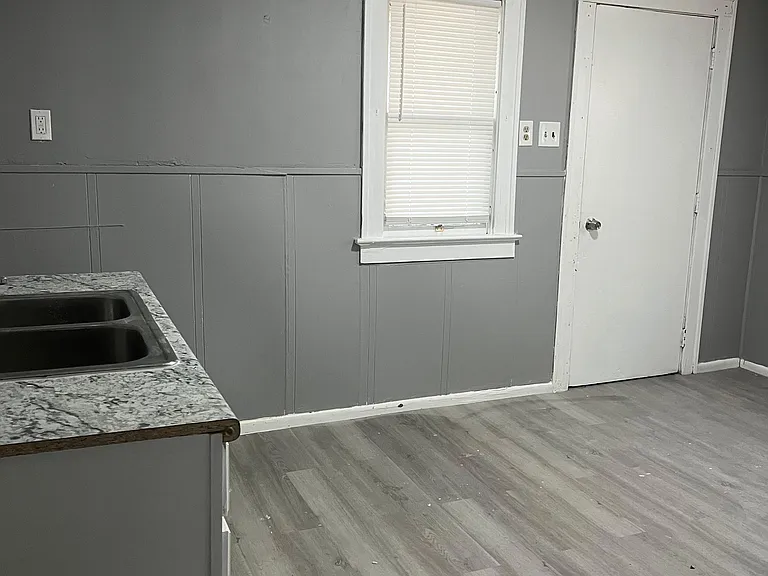 1304 W 5th St #1302 — Photo 15