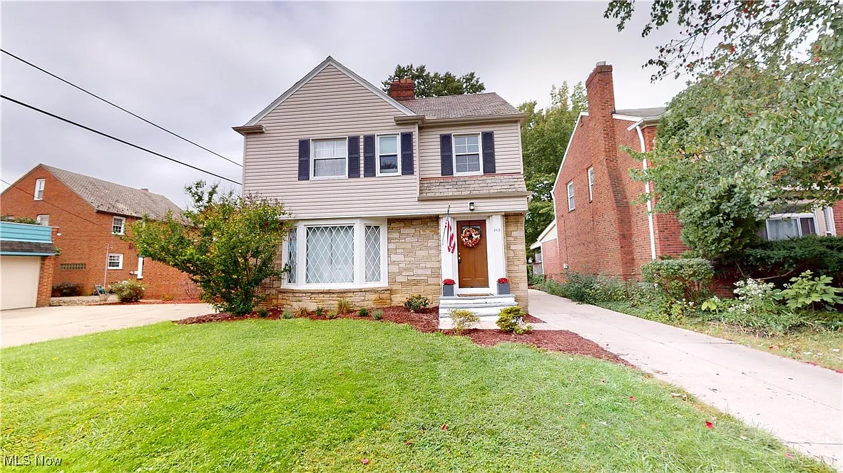 2412 Charney Rd photo 1
