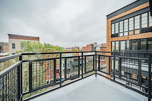 Rented by Nooklyn NYC LLC | media 52