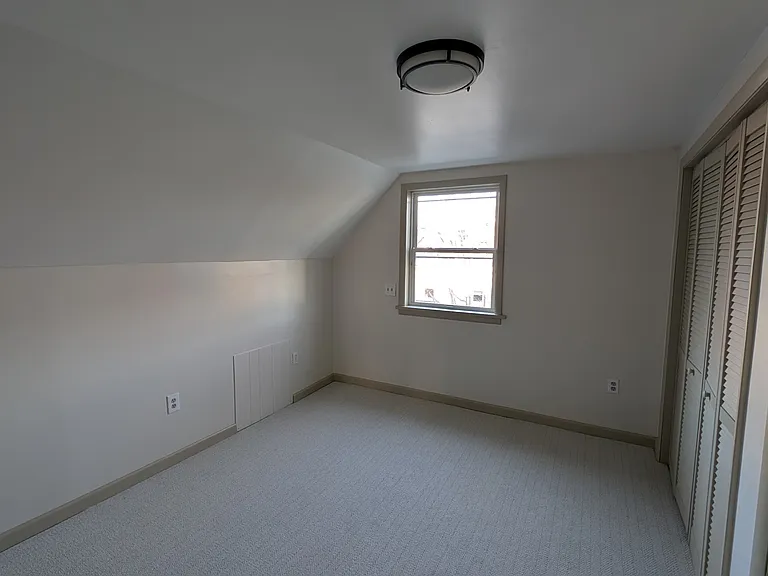347 Spahr St — Photo 39