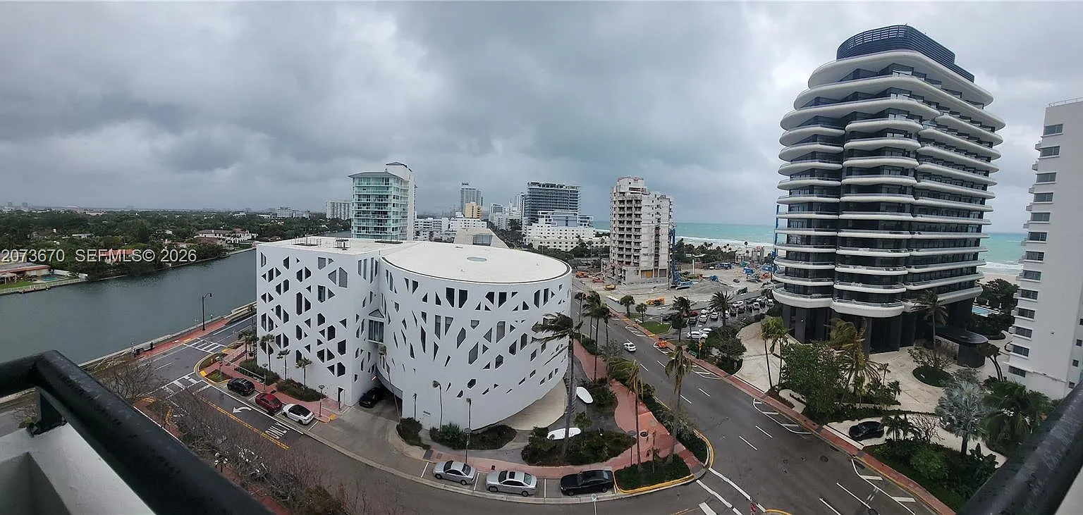 Portugal Towers Condo — Photo 4
