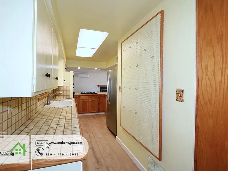 8807 Deschutes Rd — Photo 17