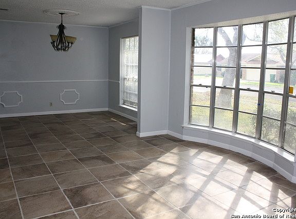 2nd image of 4922 Brookhead Ln
