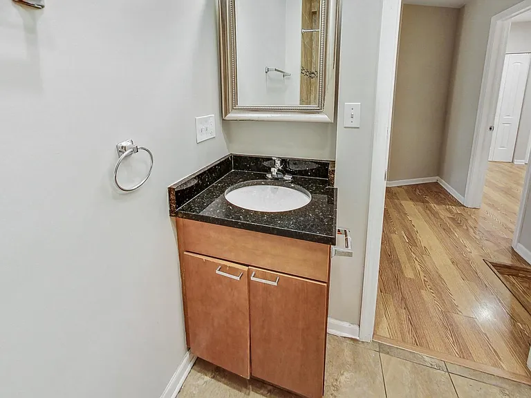 2839 W Cortez St #1 — Photo 28