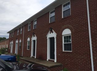 103 Barnes Ln APT 2, Berea, KY 40403