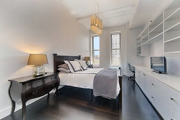 Rented by Halstead Real Estate | media 15