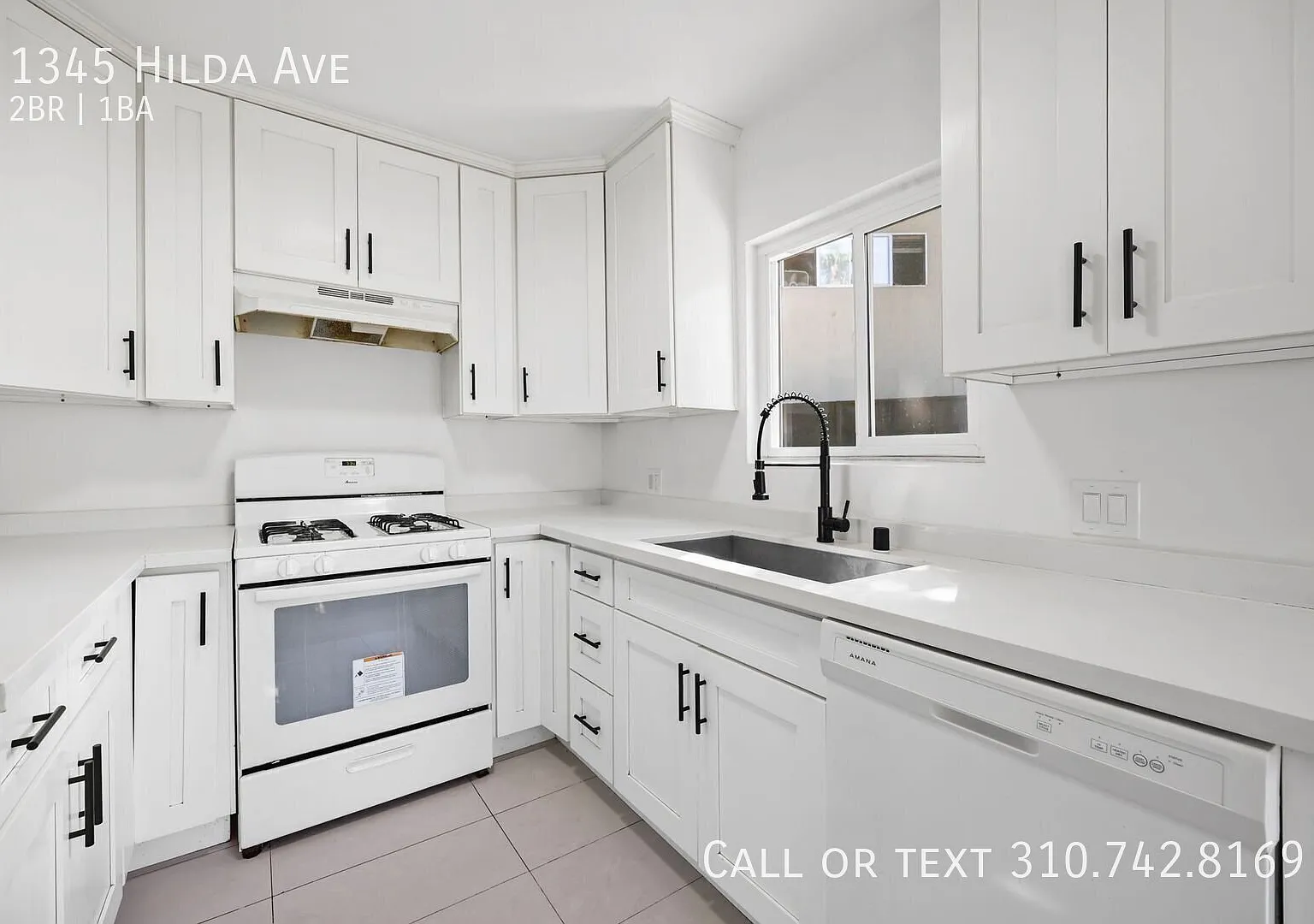 $2,695/month | Large Lower 2 Bed / 1 Bath | Private Patio | In-Unit Washer & Dryer | A/C | Parkin... — Photo 2