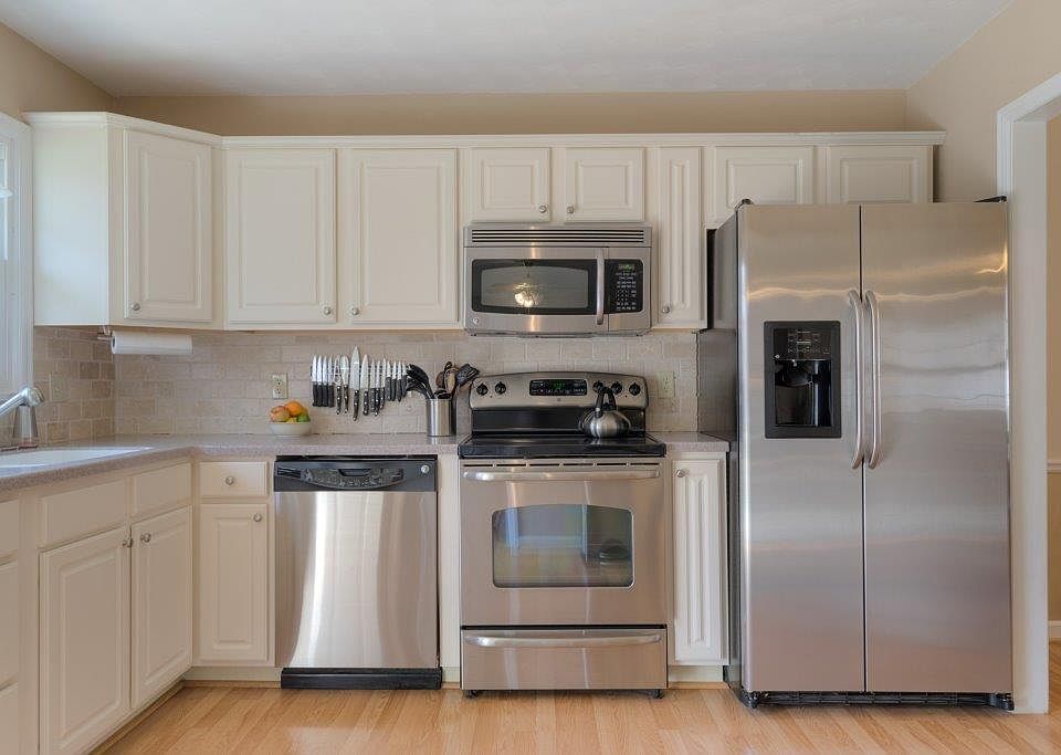 1st image of 5321 Canoe Cir