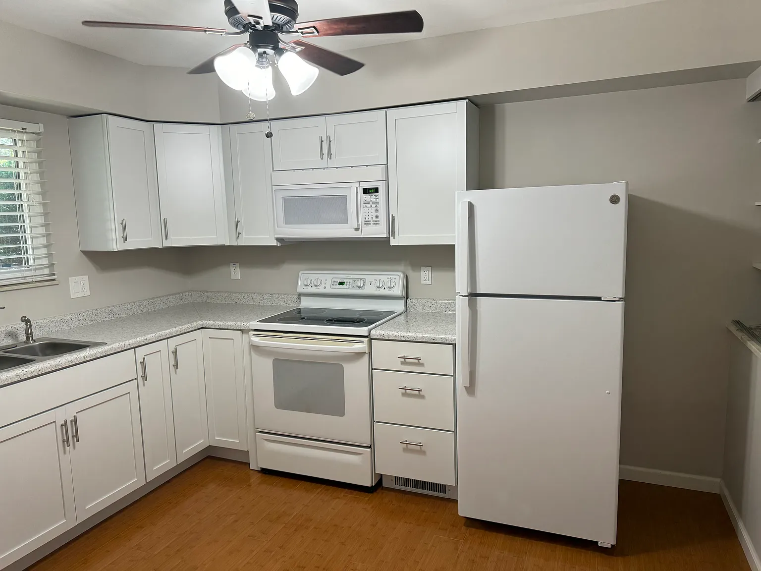 2 bed, 662 sqft, $1,600 — Photo 3