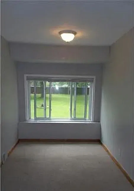 2 bed, 994 sqft, $1,600 — Photo 3
