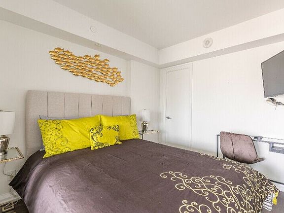 3rd image of 155 Yorkville Ave #1020
