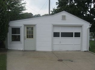 4476 Fulton Rd, Cleveland, OH 44144