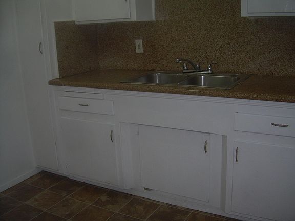 4th image of 1027 W 91st St APT D