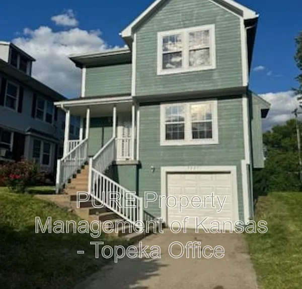 3227 Park Ave — Photo 1