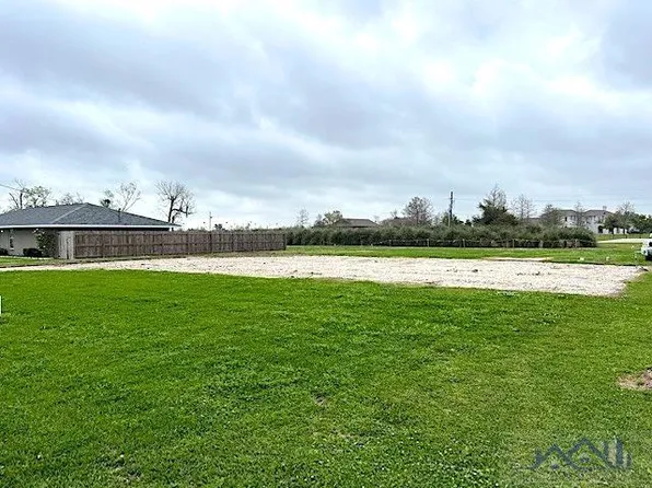 272 E 74th St, Cut Off, LA 70345