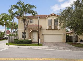 10395 SW 225th Ter, Cutler Bay, FL 33190