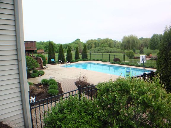 4th image of 7188 Barngate Dr
