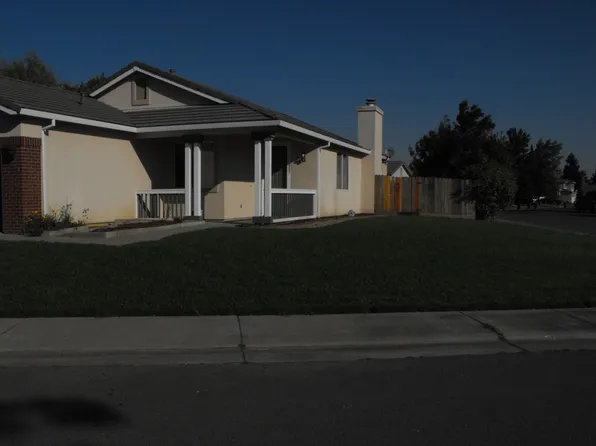 865 Vanstom Ct, Galt, CA 95632