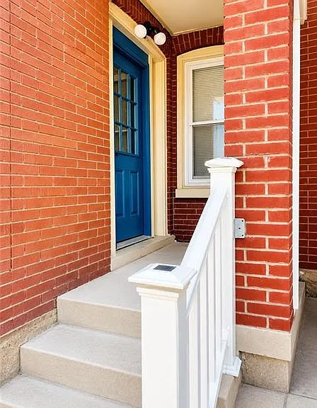 226 S Pacific Ave #2R — Photo 3
