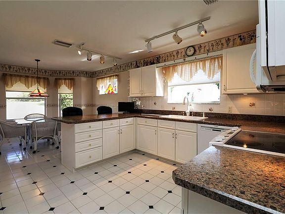 4th image of 738 San Marino Dr