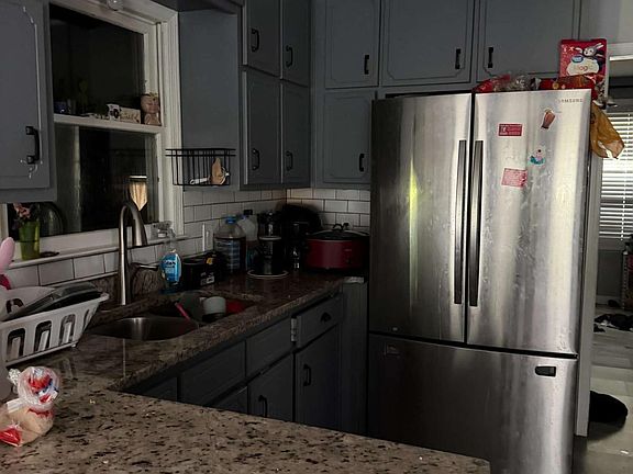 3rd image of 311 Wyldewood Dr