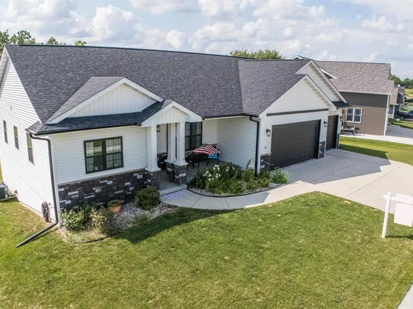 5 S Windmill Rdg, Evansville, WI 53536
