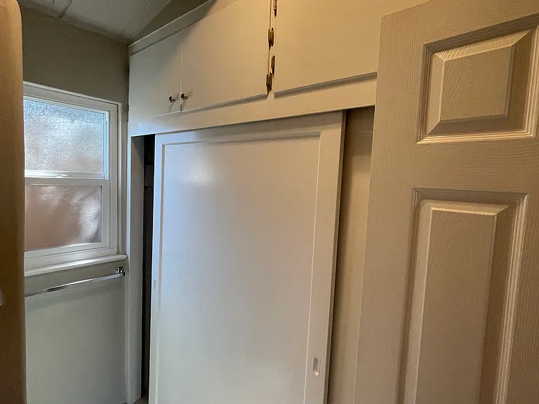 537 Mariposa Ave — Photo 9