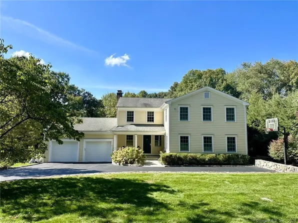 562 Hoyt Street, Darien, CT 06820