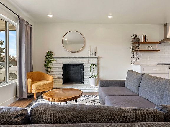 3rd image of 3733 S Terrace Heights Rd