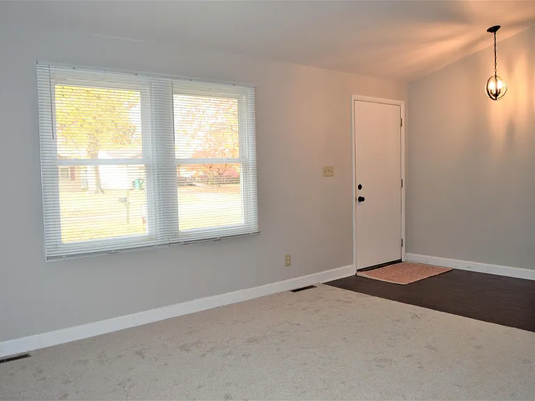 2316 Hackberry Ct — Photo 13