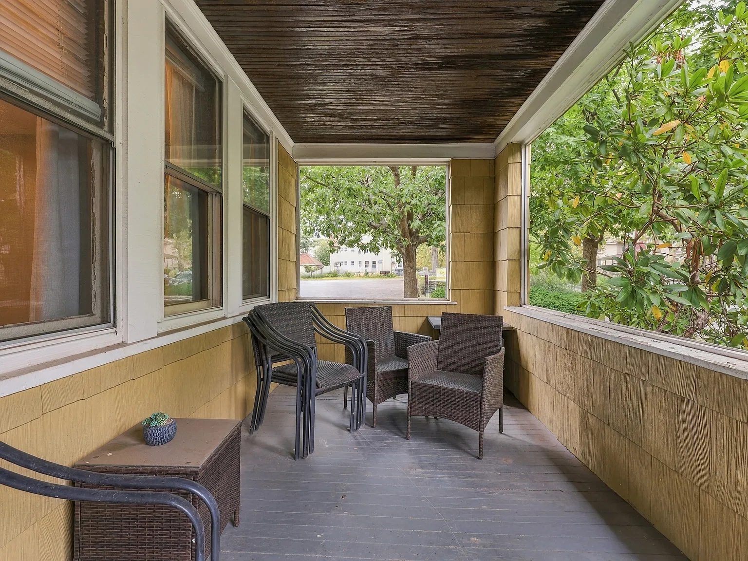 2 bed, $2,600 — Photo 2