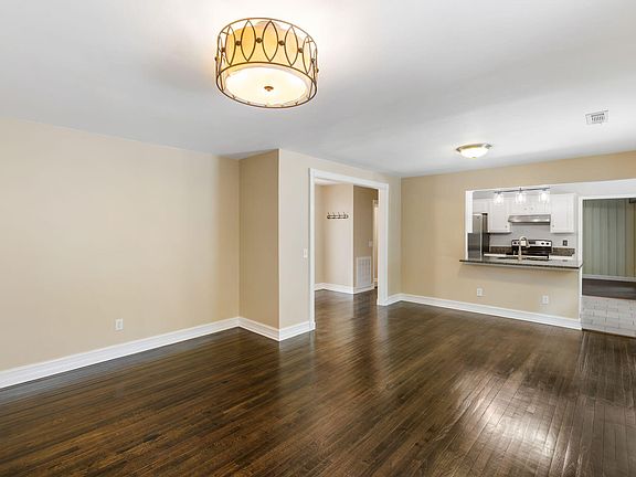 5th image of 2808 Limestone Blvd