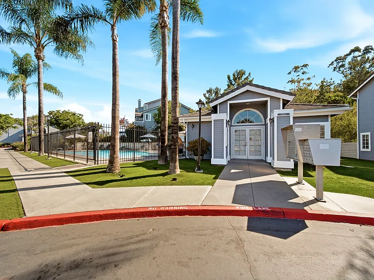 12874 Carriage Heights Way — Photo 30