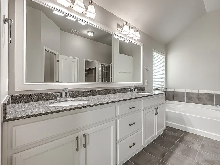 18705 Vivo Dr — Photo 38