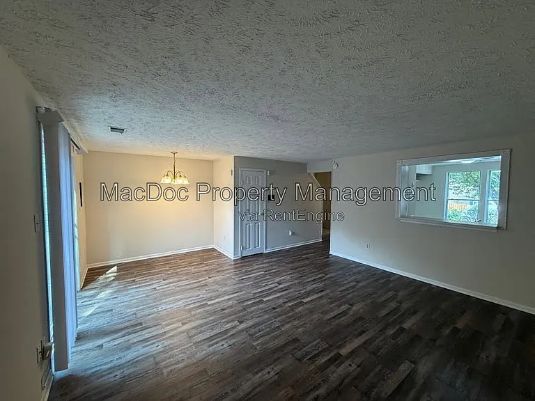 4749 Hedrick Ln — Photo 8