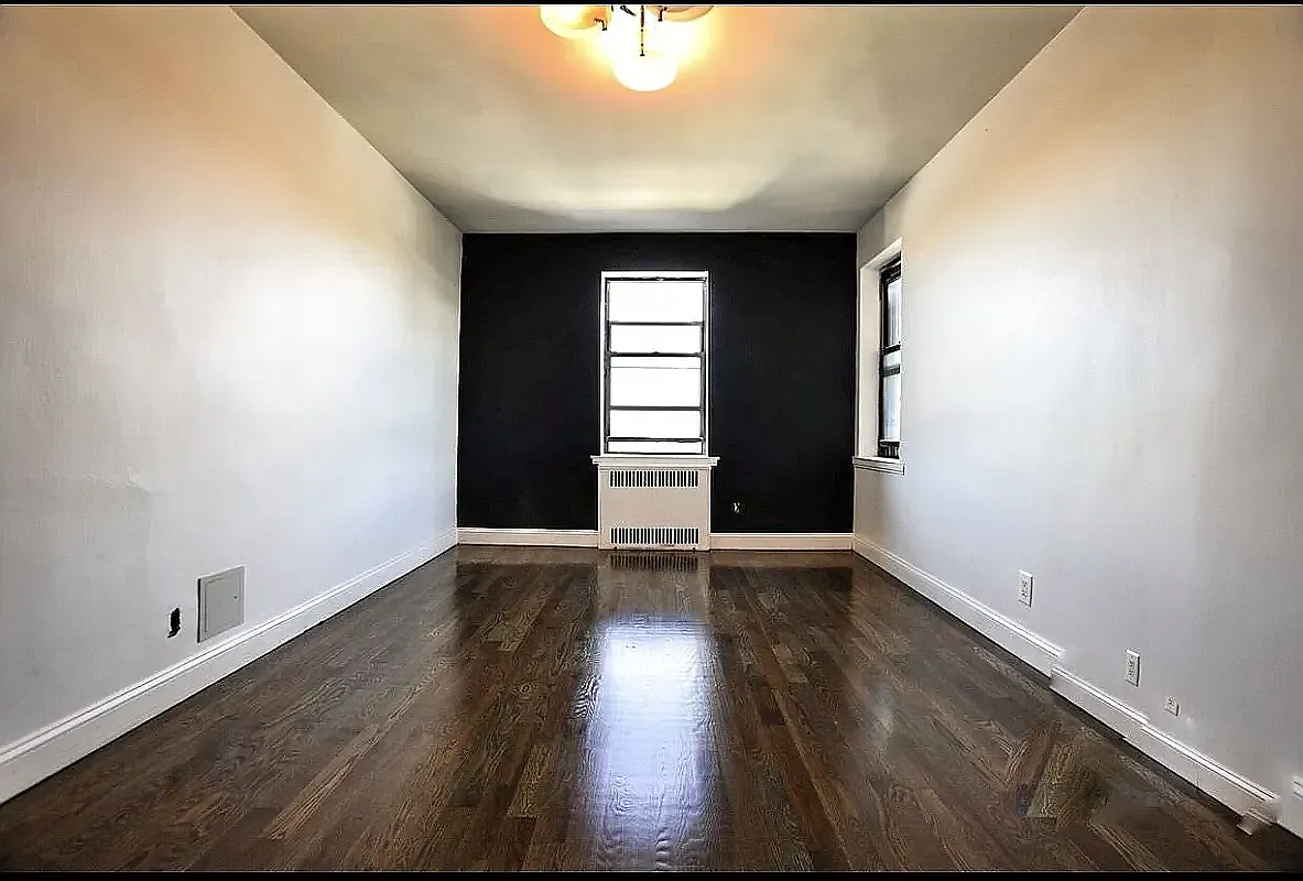 1532 Ocean Avenue — Photo 2