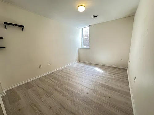 934 Rose St Photo 1