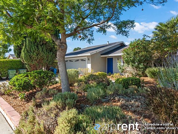 2nd image of 4973 Avenida De Lago