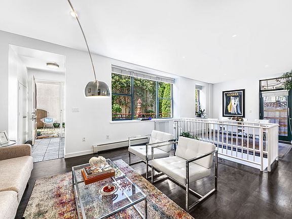 3rd image of 42 Tiffany Pl APT 1A