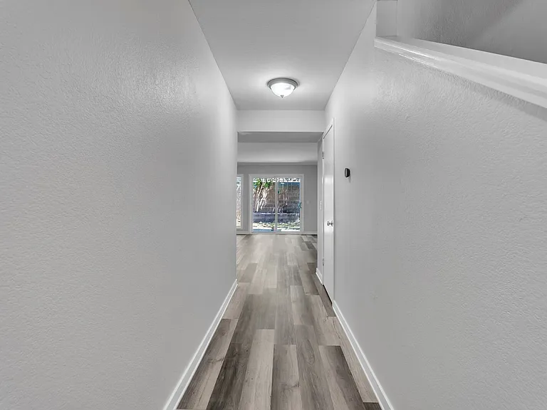 362 Tabor Ave — Photo 5