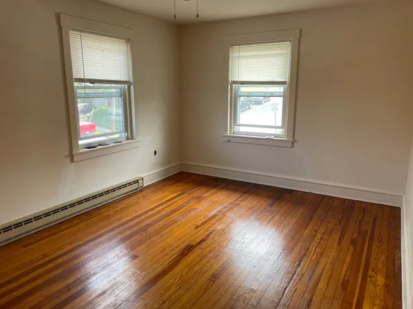 61 2nd St #D, Reading, PA 19607