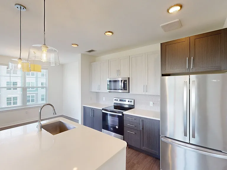 Essex Luxe Apartments — Photo 90