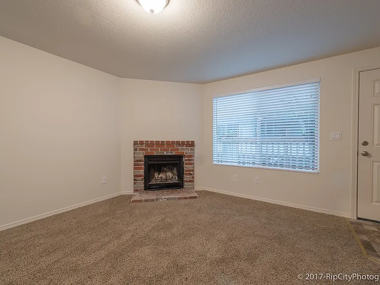 5011 SW Beaverton Hillsdale Hwy — Photo 13