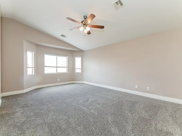 1748 Crow Creek Ave — Photo 10