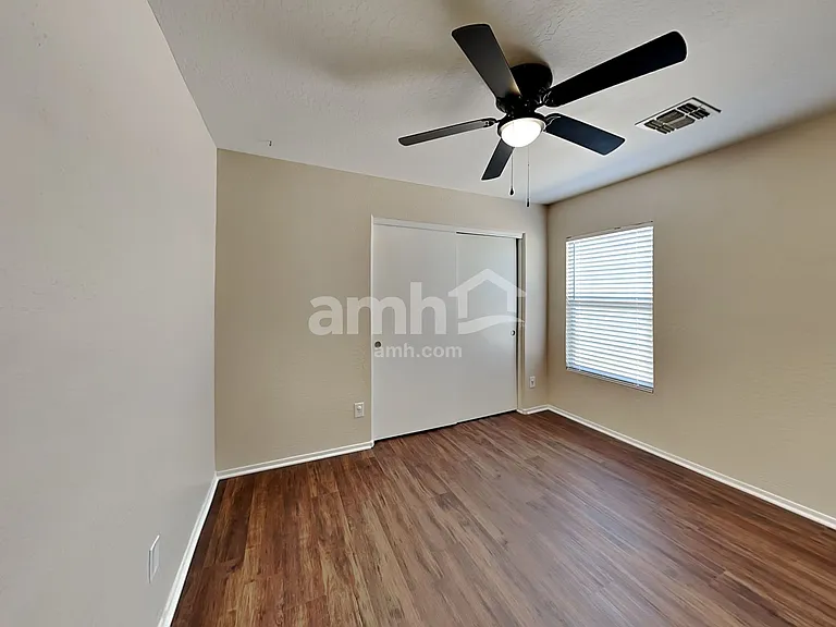 17180 W Port Royale Ln — Photo 19