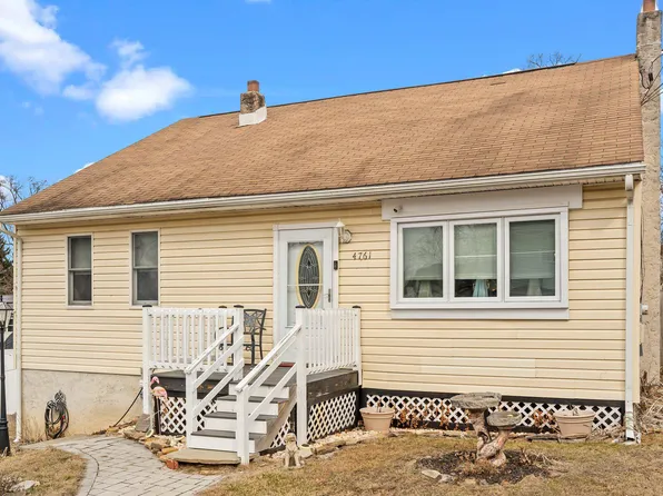 4761 Oak Ave, Trevose, PA 19053