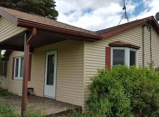 5339 Renas Rd, Gladwin, MI 48624